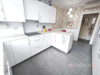 Appartement à Centro. Piso 100m2 . centro