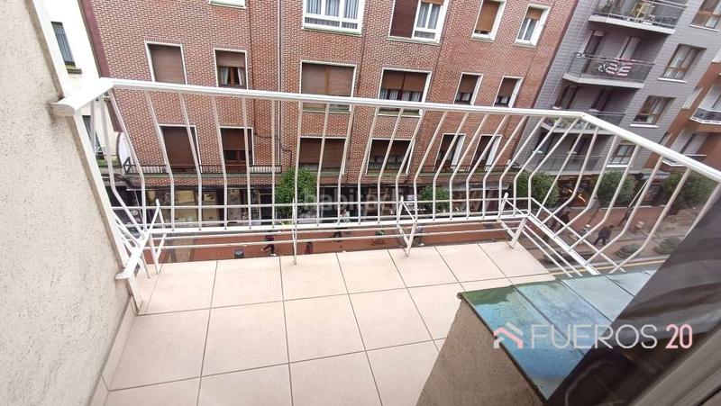 Foto 09fc1928-e50d-46b7-9c9b-8c0e163cde36. Flat with heating in Centro Barakaldo