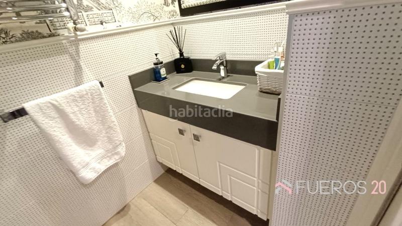 Foto d6e20f2f-a51f-41f6-b2b8-76f1e93abcaf. Flat with heating in Centro Barakaldo