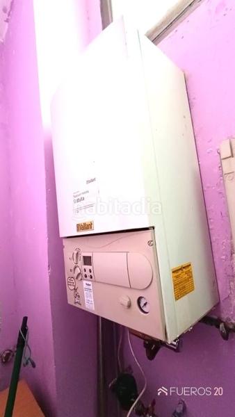 Foto d4ab2028-dc13-4ef3-ab53-2b37e39343bb. Local comercial peluquería alquiler o venta en Bagatza - S. Vicente Barakaldo