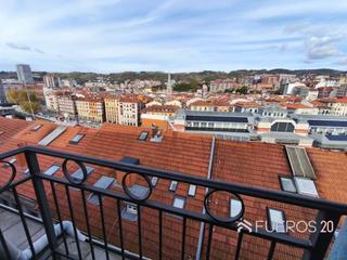 Appartement à San Fransisco. Atico con terraza y vistas