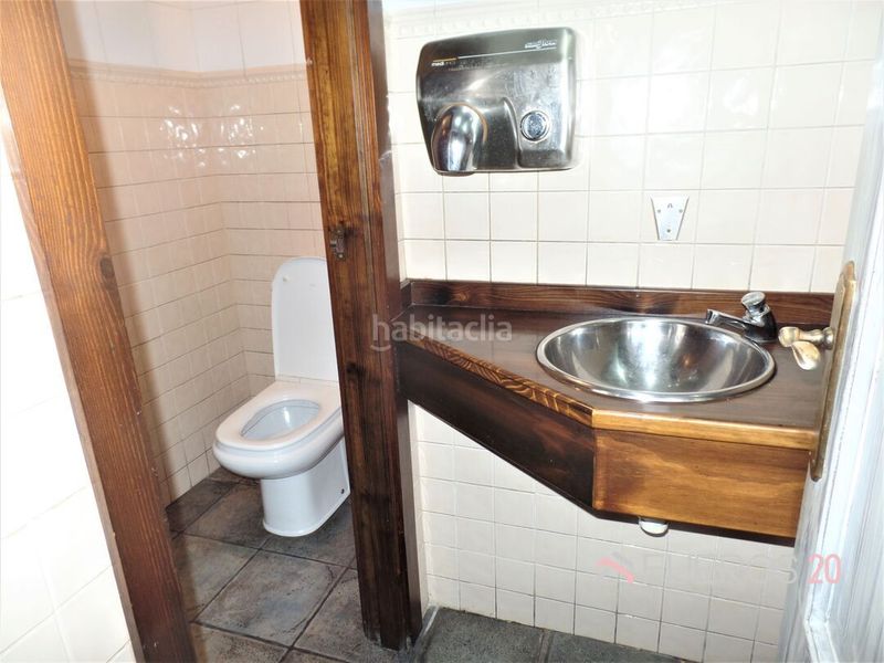 Foto 1f72f025-397b-43ce-ac16-7e12bd58aa7a. Local comercial a Centro Barakaldo
