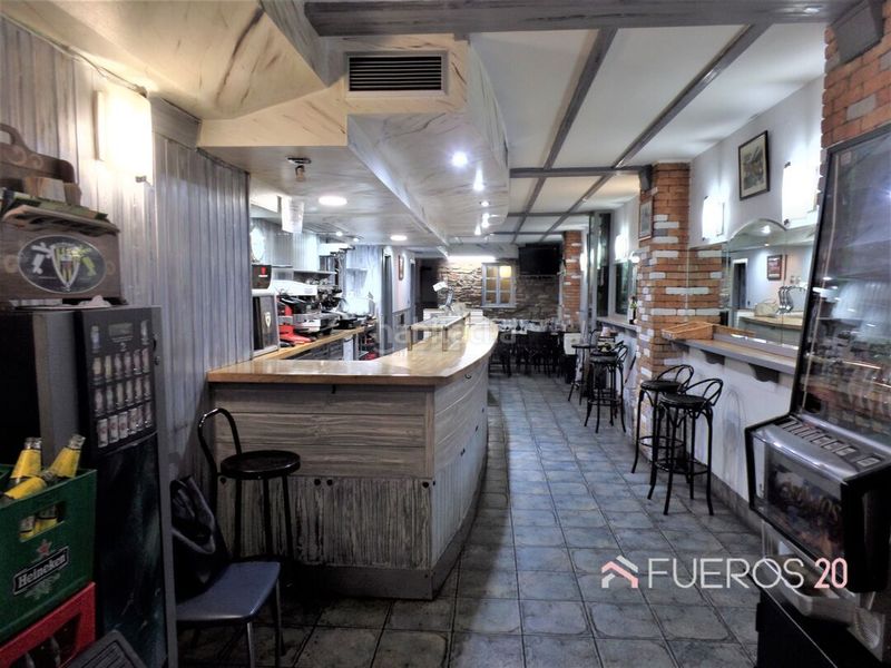 Foto 7f49bf87-3f0f-4bd5-a94c-8f250020f418. Local comercial a Centro Barakaldo