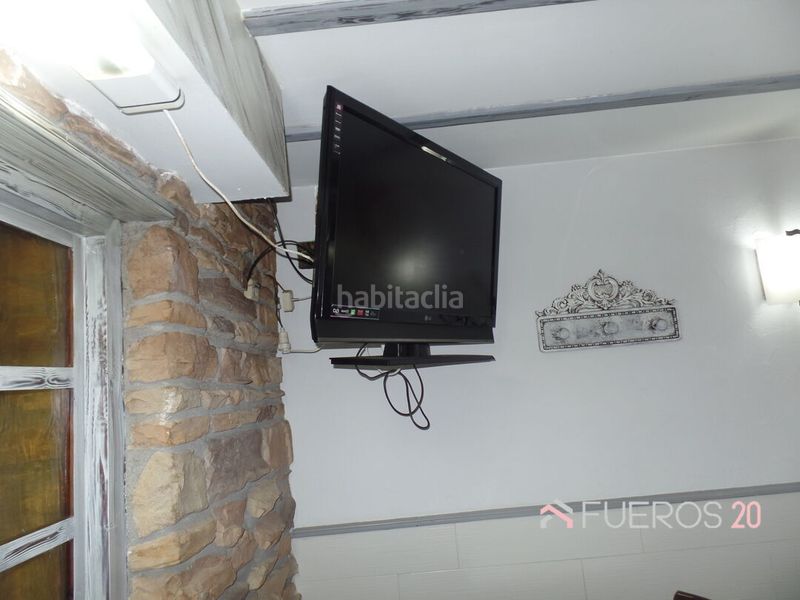 Foto 8264e9f8-6cf6-45a7-bdd1-c0f283788eaa. Local comercial a Centro Barakaldo