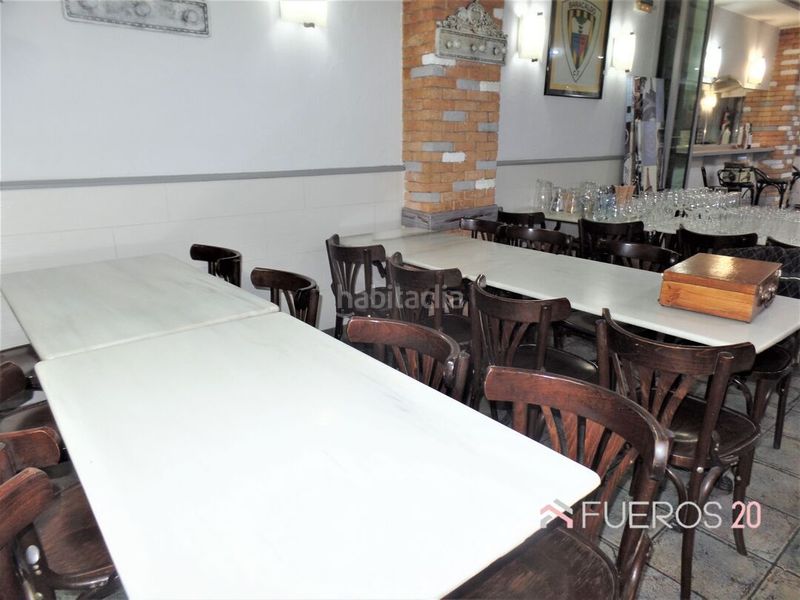 Foto f7fc7123-fd45-462d-8953-1d067de7c99a. Local comercial a Centro Barakaldo