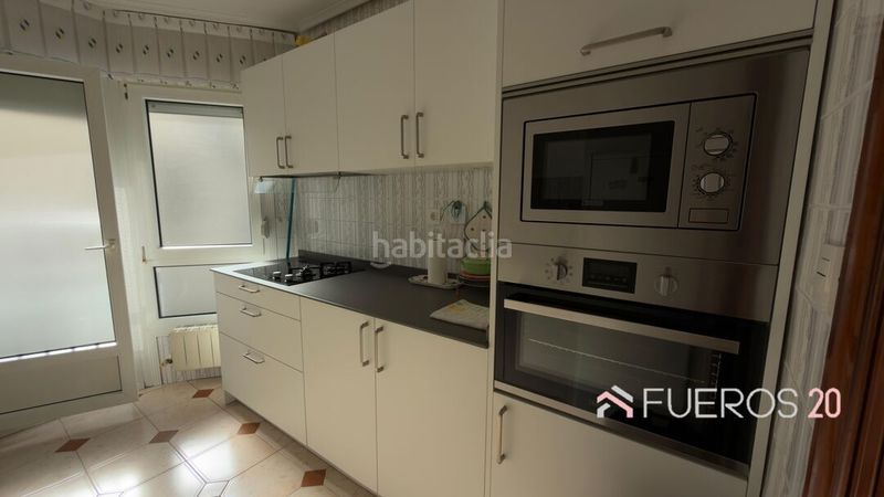 Foto 1c9a7499-d3e1-41cc-b8d7-7efc4d8f8fab. Pis amb calefacció a Centro Barakaldo