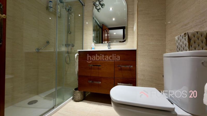 Foto 3d96717e-3c09-49de-9e73-edd3c79119b4. Pis amb calefacció a Centro Barakaldo