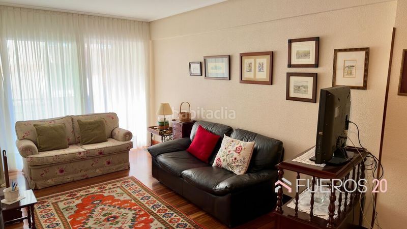 Foto e55ec39f-835e-4dc4-a4be-b2fa82c18b7a. Pis amb calefacció a Centro Barakaldo