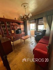 Pis a Centro. Piso centro con ascensor