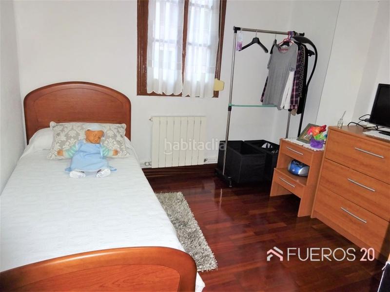 Foto 9830af86-0d1d-4d61-beae-2253d68007f6. Semi detached house with heating in Bagatza - S. Vicente Barakaldo