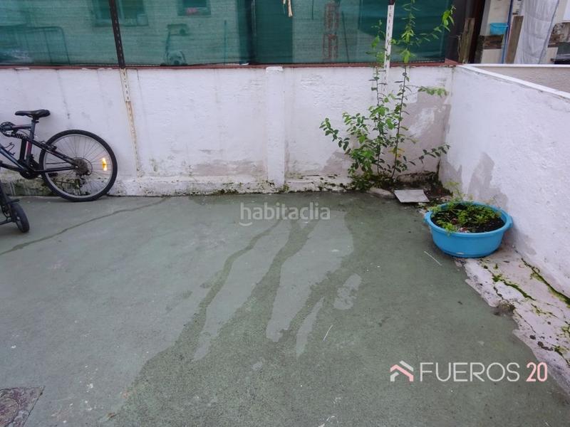 Foto cfaf6f15-b73c-4722-adbc-9c650936e5b3. Semi detached house with heating in Bagatza - S. Vicente Barakaldo