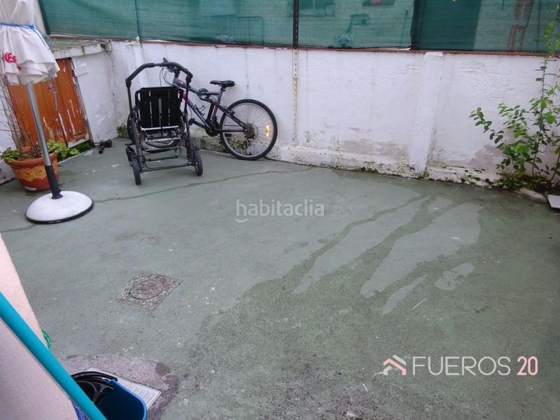 Foto dd4d88b8-e39f-4eb6-9718-1b40f2404bd0. Semi detached house with heating in Bagatza - S. Vicente Barakaldo