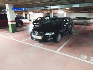 Parking coche en Avenida de pedro masaveu 25
