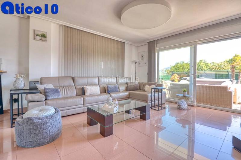 Foto 157a8819-84e9-4816-9141-428e177ff343. Chalet impresionante chalet en mareo en urbanizacion privada. en Gijón