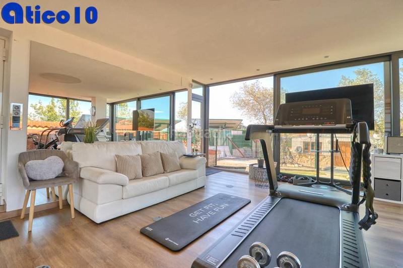 Foto 18ef84b0-e3ae-422e-b1c2-8bd32b430b31. Chalet impresionante chalet en mareo en urbanizacion privada. en Gijón