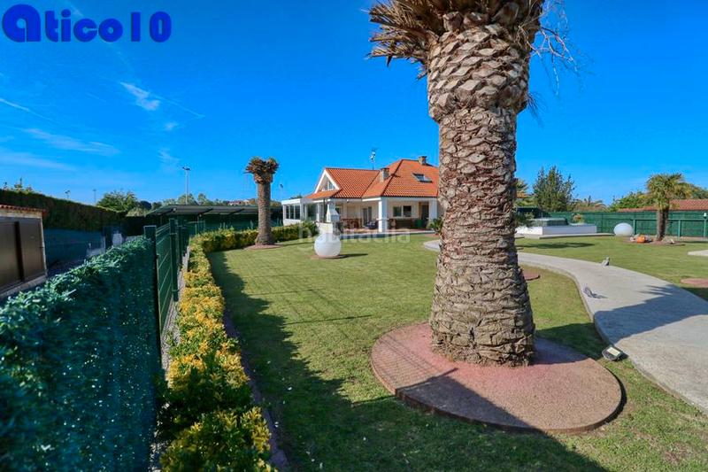 Foto 31a65278-bb0a-48cb-af32-cec0448f072d. Chalet impresionante chalet en mareo en urbanizacion privada. en Gijón