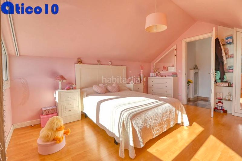 Foto 9018eb00-b211-4b87-84f2-4178dafec5c6. Chalet impresionante chalet en mareo en urbanizacion privada. en Gijón