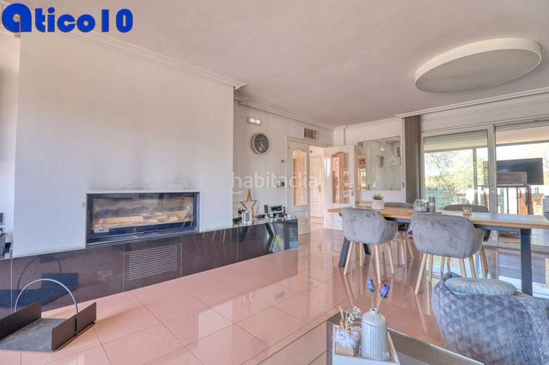 Foto 95d59b2c-5144-4c53-8917-d771fa0cd7e8. Chalet impresionante chalet en mareo en urbanizacion privada. en Gijón