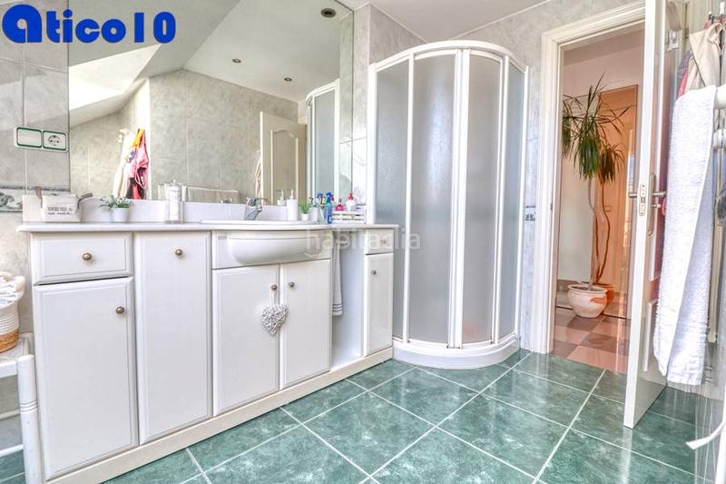 Foto b85f3902-f029-4d66-b074-ea6645d396d3. Chalet impresionante chalet en mareo en urbanizacion privada. en Gijón