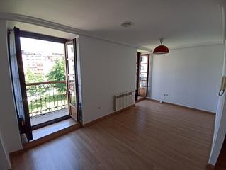 Location Appartement à Pasaje luis muñiz 4. 1 dormitorio / todo exterior / muy soleado