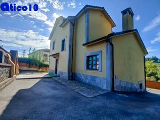 Casa  Calle latores. Sur / proximo a oviedo