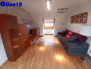 Appartement en Calle bermdez de castro 75. 4 dormitorios / altura / impecable