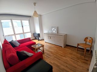 Rent Flat in Calle príncipe 16. Entrico / garaje / exterior