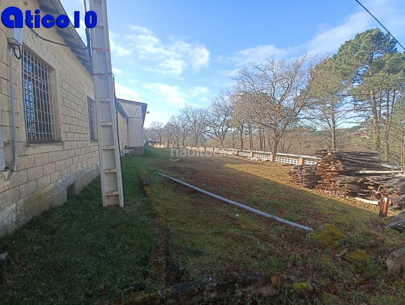 Foto fc9740c4-058f-46ad-972b-3a8c994a5fbf. Casa en lugar tamargo 2a casa con aserradero en Regueras (Las)