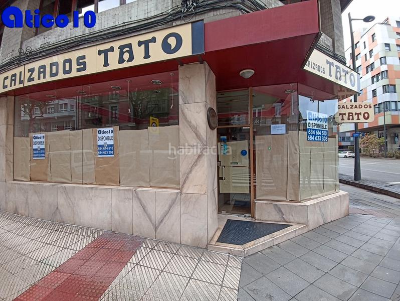 Foto 9766ddd6-a97e-4803-8b59-0e45fb35bcea. Alquiler local comercial en calle asturias 41 hace esquina / centrico / amplio escaparate en Oviedo