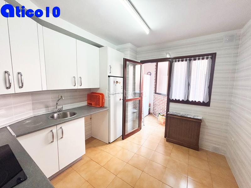 Foto 5c6aaa66-eb05-4238-8ae3-0a76cc874f1e. Appartamento in calle foncalada 32 in Salesas - Foncalada - Campoamor Oviedo