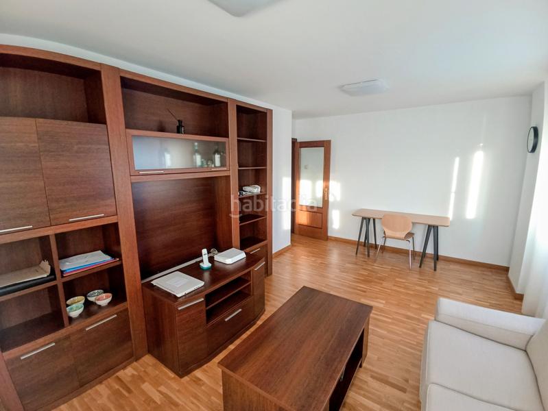 Foto 2ed552a6-08fa-45b7-9f0a-10a1e77a30a5. Pis amb calefacció aparcament a Las Campas Oviedo