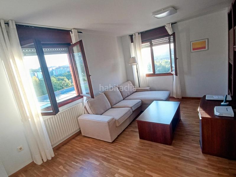 Foto a567f5ab-d74b-4e0b-ac26-f87ae1236b8c. Pis amb calefacció aparcament a Las Campas Oviedo