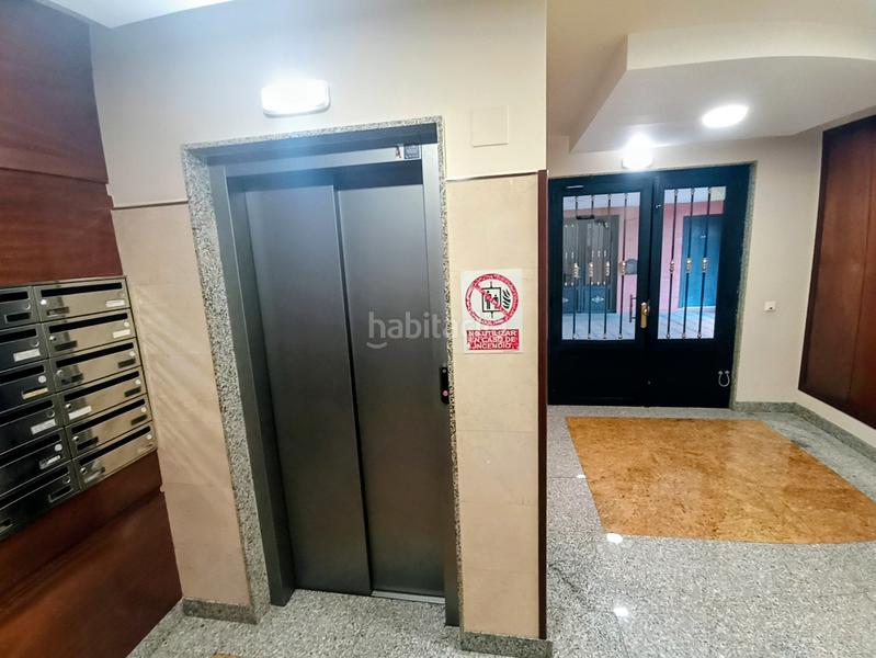 Foto ad6fc373-5d4e-474f-a516-eae7a951075f. Pis amb calefacció aparcament a Las Campas Oviedo