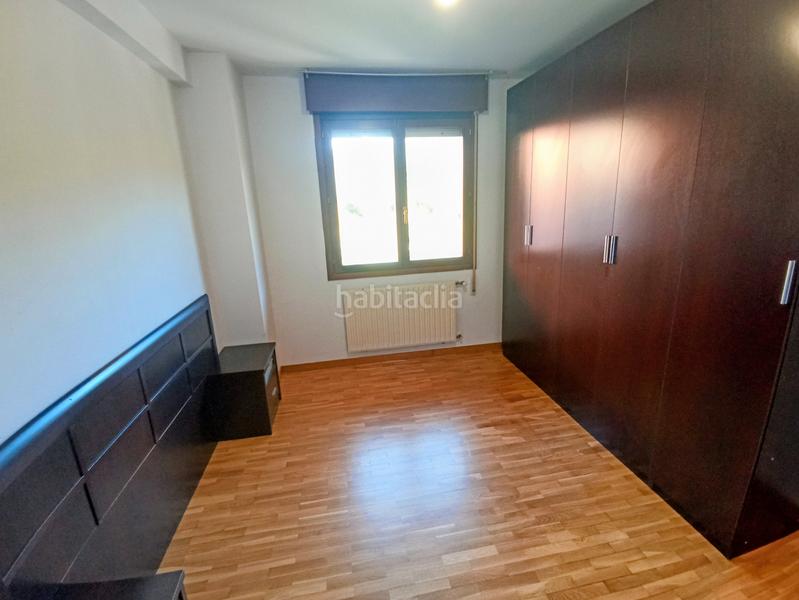 Foto ebf8023e-ad8b-4939-b12f-82d95513684c. Pis amb calefacció aparcament a Las Campas Oviedo