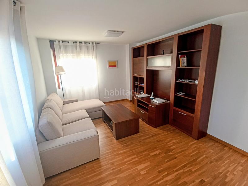 Foto fb959e69-da9f-4ee0-9b0e-2db292700e75. Pis amb calefacció aparcament a Las Campas Oviedo