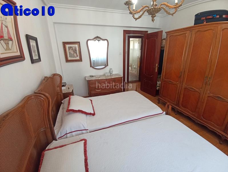 Foto 55ef0aae-a6d8-47a1-8289-76d818f59c27. Appartement dans avenida cristo de las cadenas 9 dans Oviedo
