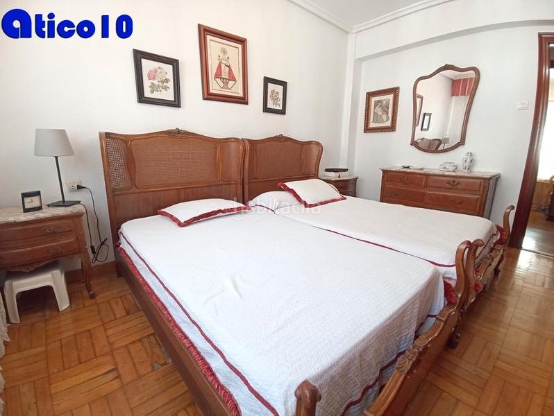 Foto 5de0dcf2-a331-4a48-b2cd-7cb137c71431. Appartement dans avenida cristo de las cadenas 9 dans Oviedo
