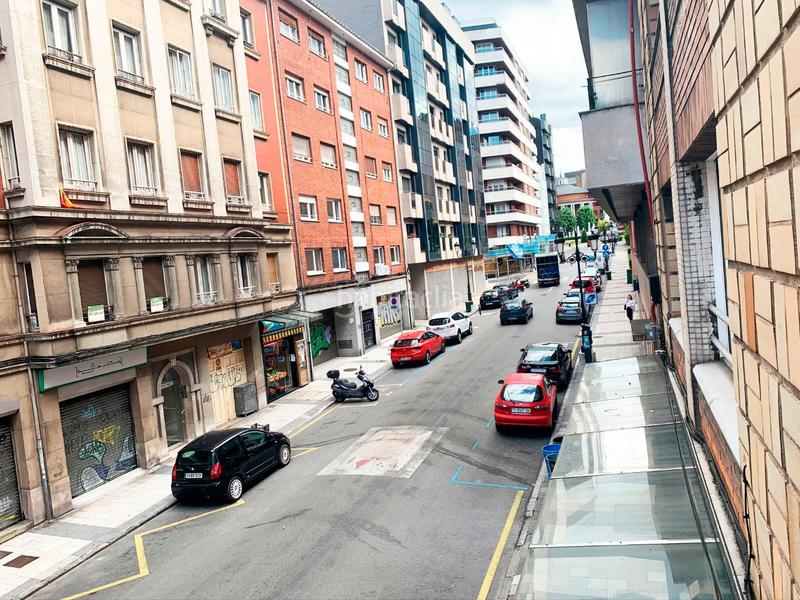 Foto 644399dd-82d5-4b73-9f10-6cb2cea33d2e. Affitto appartamento in calle general zuvillaga 9 in Oviedo