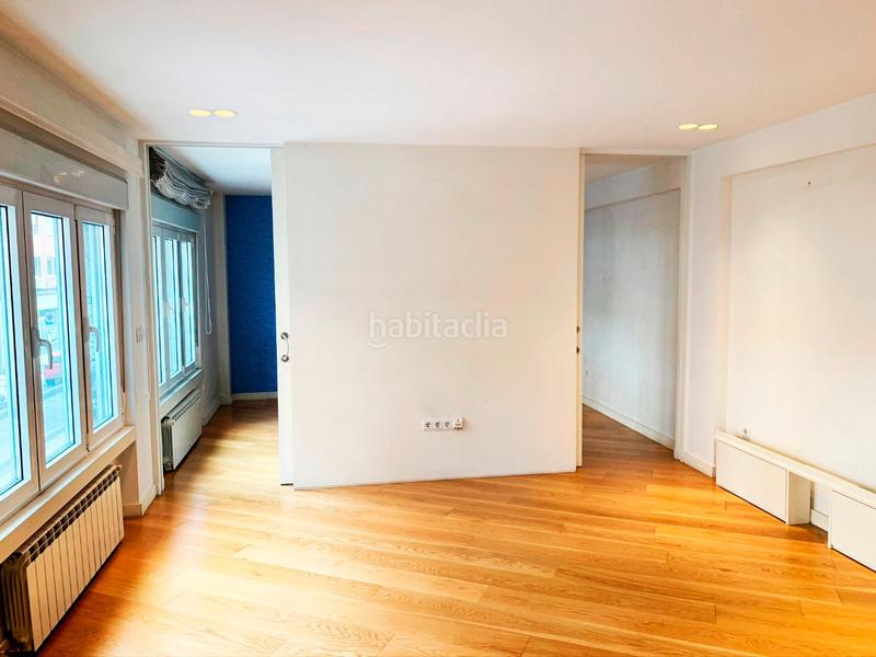 Foto ad27b347-d68b-4f85-bae4-b9c73e423fd7. Location appartement dans calle general zuvillaga 9 dans Oviedo