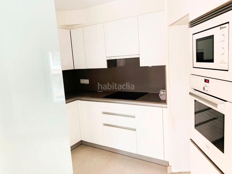 Foto c945c216-6b2a-488e-9c8f-cb9e02a7b2d1. Location appartement dans calle general zuvillaga 9 dans Oviedo