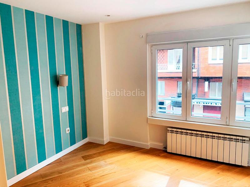 Foto f0b4ed68-7629-4a93-a90d-b1231b7dff73. Location appartement dans calle general zuvillaga 9 dans Oviedo