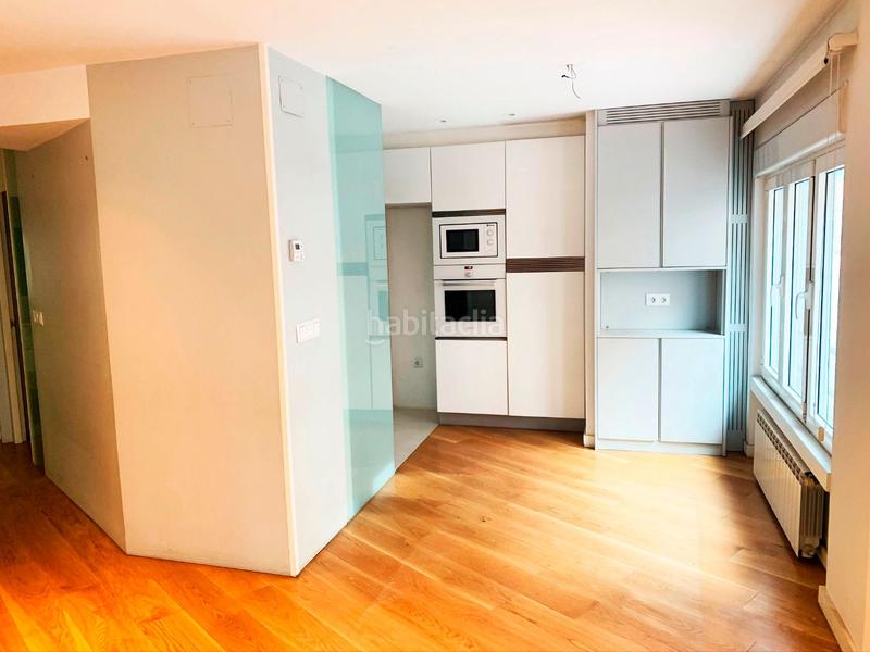 Foto e6d44da4-4ac8-415b-b4df-c00d5d4e21a9. Rent flat in calle general zuvillaga 9 in Plaza de América Oviedo