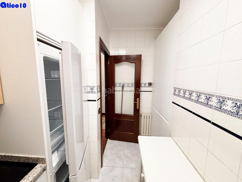 Foto 0e4c4da4-794f-4899-8202-b24f4ddd653a. Miete appartement in calle de la independencia 5 in Oviedo