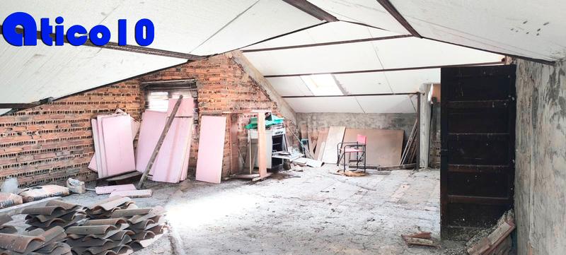 Foto 720efb6e-e3c7-49fe-be90-fb6f06527f46. Chalet dans calle antonio maura 4 dans Vallobín Oviedo