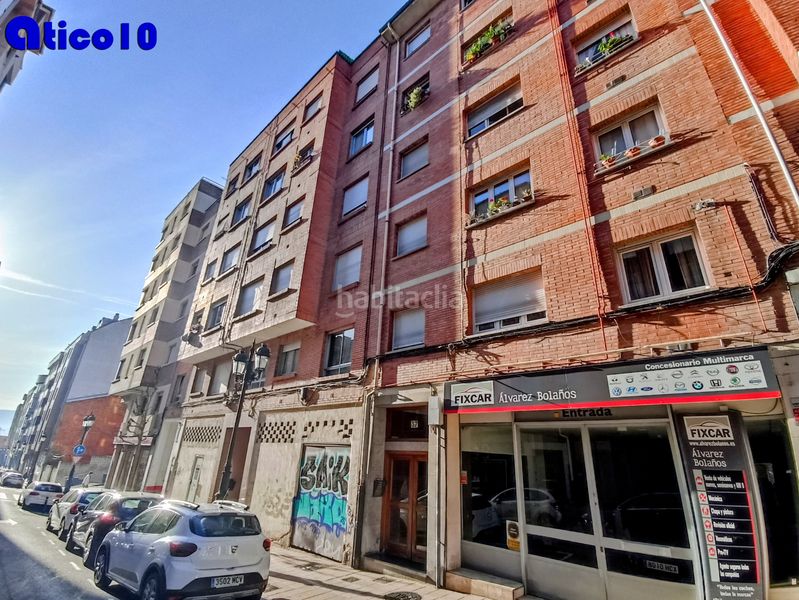 Foto c2b24e43-2618-4700-bacc-ad3dd3b912c6. Àtic amb xemeneia calefacció a Ciudad Naranco - Prados de La Fuente Oviedo