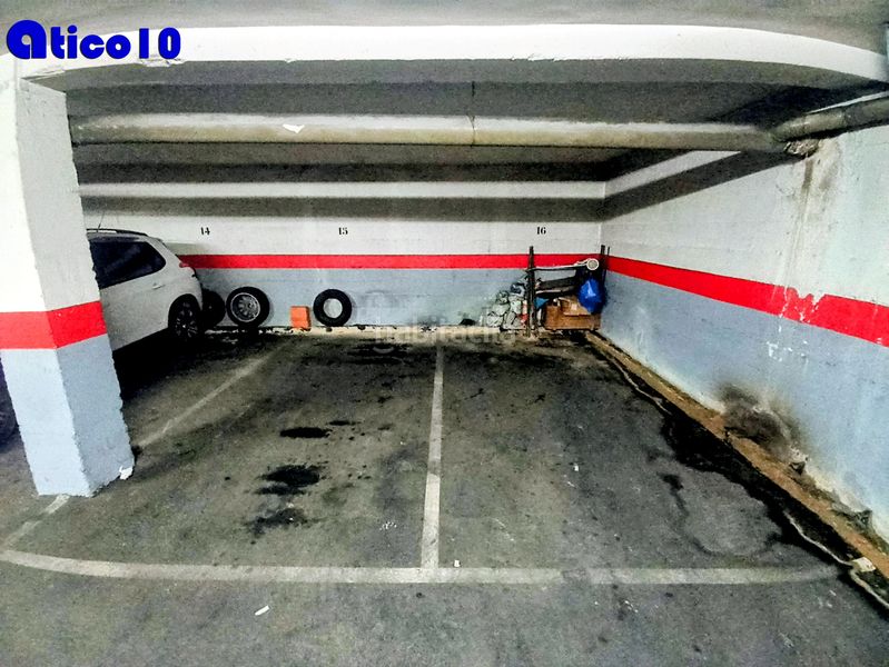 Foto 94e5bb09-1415-4267-b2b6-07892be3f8bc. Aparcament cotxe a calle santa isabel 24 a Lugones Siero