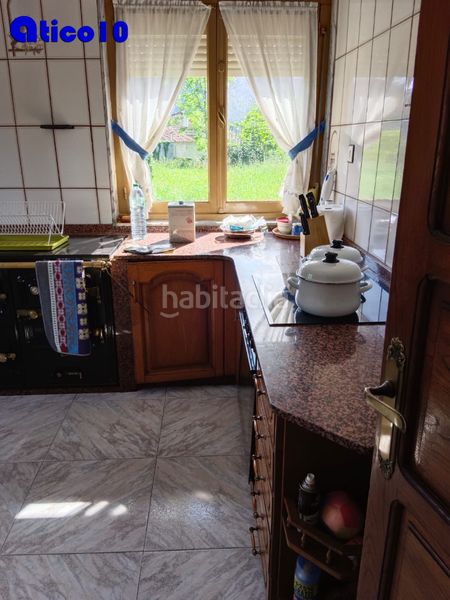 Foto 50c58042-8688-4ecd-baa6-e17d52b434e6. Casa amb calefacció a Candamo