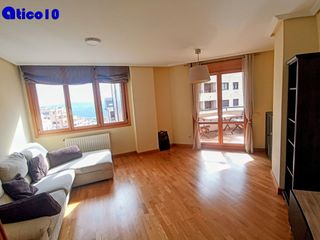 Miete Etagenwohnung  Calle josé maría marcilla. 3 dormitorios / exterior / soleado
