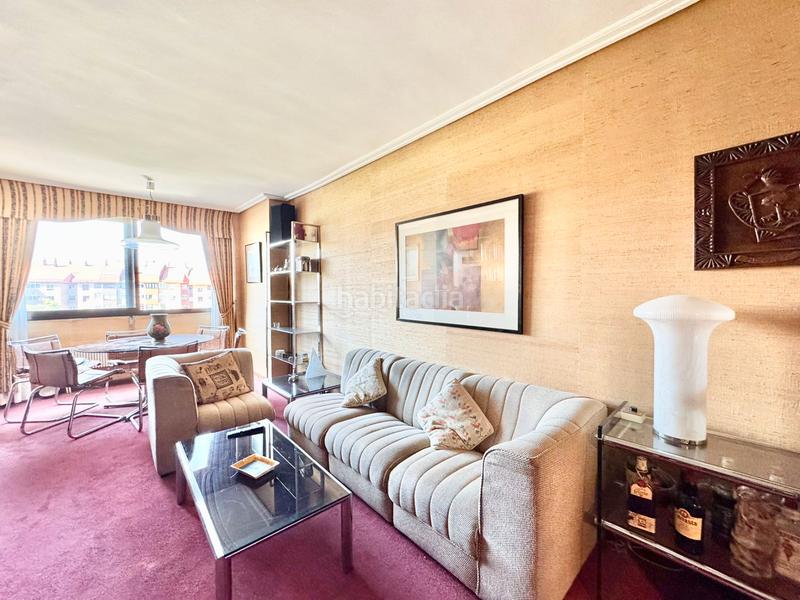 Foto 8425d77b-369a-408a-9a87-11ae1d15e538. Appartamento con parcheggio in Aranbizkarra Vitoria - Gasteiz