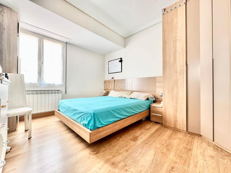 Foto 5ec0a25d-9dd5-4264-a415-67d4d3429445. Appartamento in El Pilar Vitoria - Gasteiz